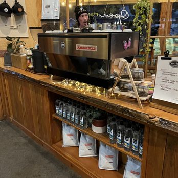 Pure Bean Coffee House - Inside - Coffee & Tea Near Me - Idyllwild-Pine Cove, California