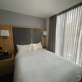Club Quarters Hotel World Trade Center, New York - Hotels Near Me - New York, New York Club Quarters Hotel World Trade Center, New York - Hotels Near Me - New York, New York
