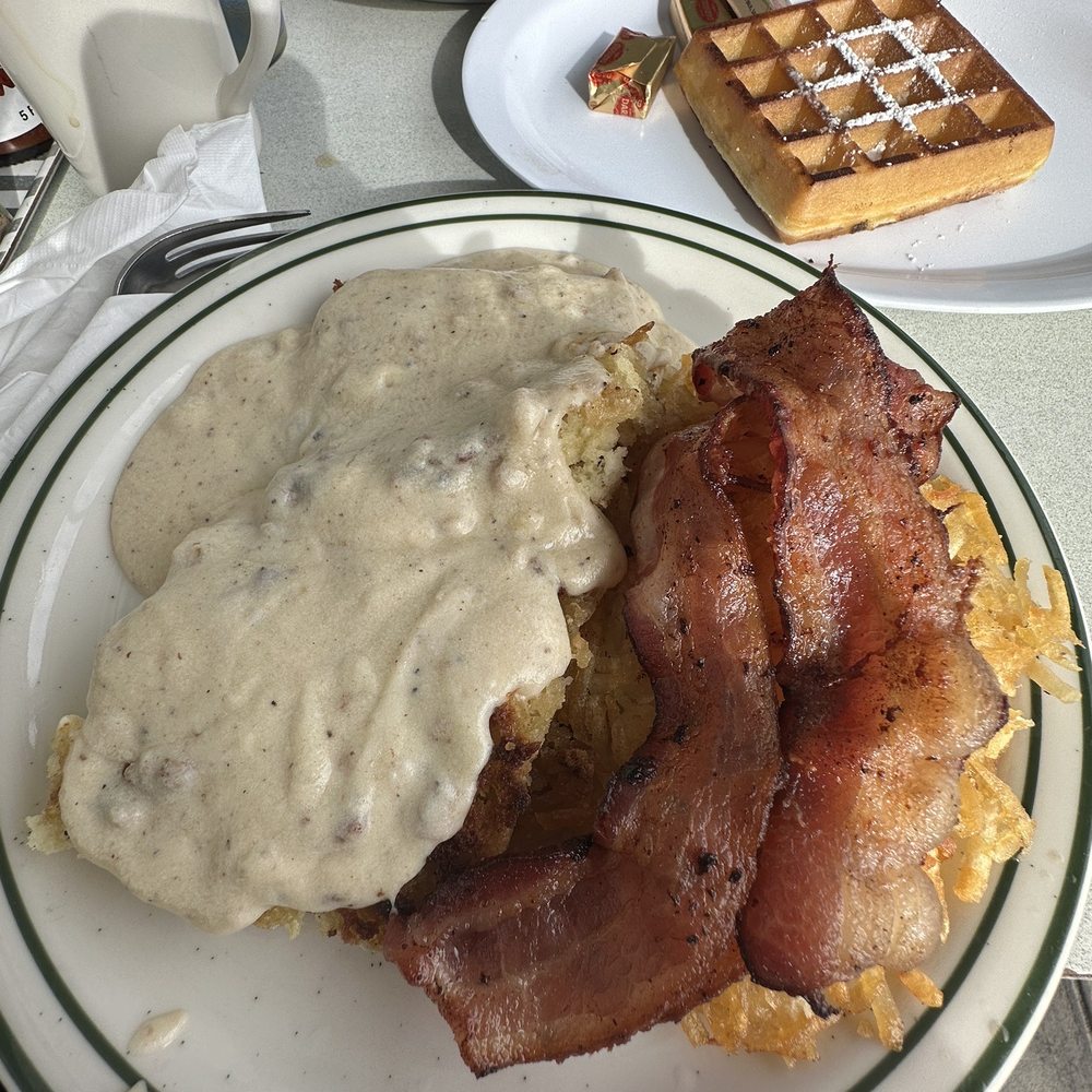 Lil'Bits - Biscuits and gravy, hashbrowns and bacon. - American Near Me - Grover Beach, California Lil'Bits - Biscuits and gravy, hashbrowns and bacon. - American Near Me - Grover Beach, California