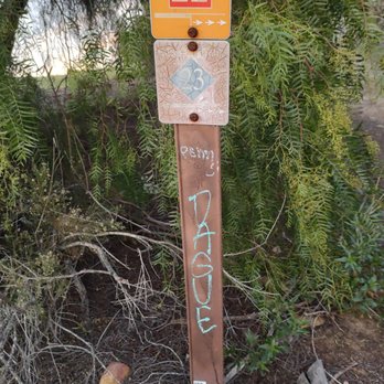 Switzer Canyon Open Space Park - Trail marker - Parks Near Me - San Diego, California Switzer Canyon Open Space Park - Trail marker - Parks Near Me - San Diego, California