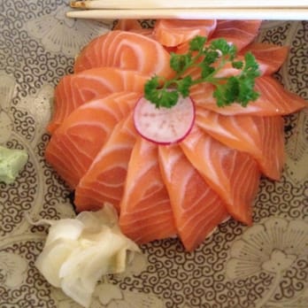 Jia Ting - Riso (sepolto :-) e salmone da Jia Ting - Japanese Near Me - Milan, Michigan Jia Ting - Riso (sepolto :-) e salmone da Jia Ting - Japanese Near Me - Milan, Michigan