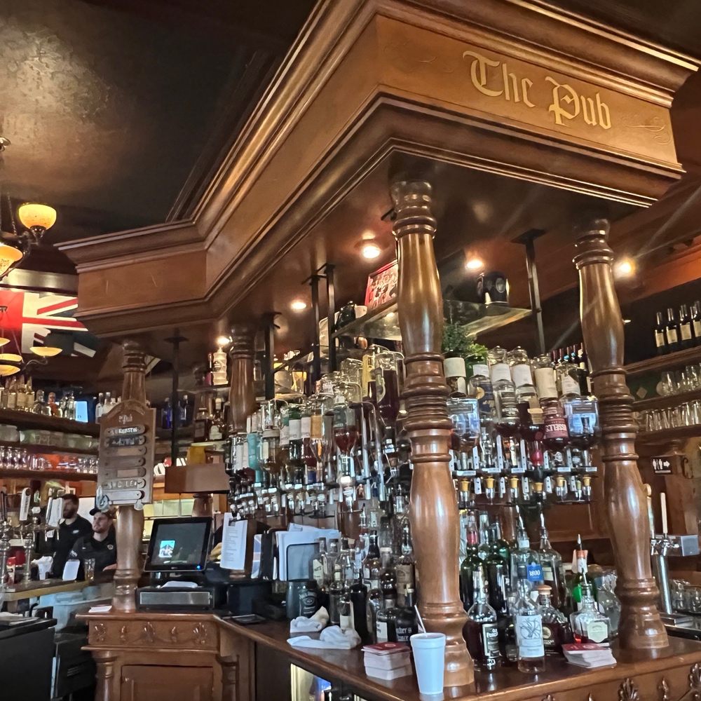 The Pub - Rookwood - Inside bar area - Pubs Near Me - Cincinnati, Ohio The Pub - Rookwood - Inside bar area - Pubs Near Me - Cincinnati, Ohio