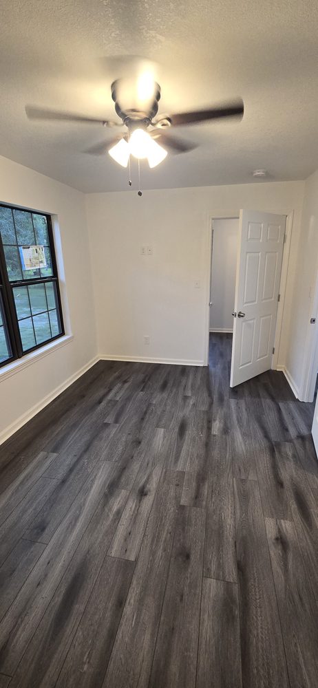 Slide of Guerra Services