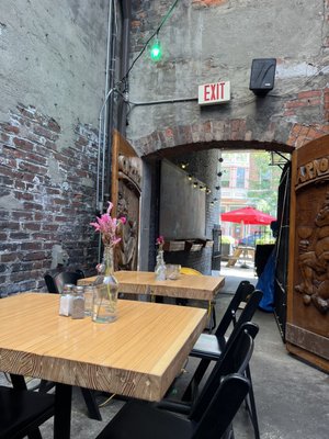 Arnold's Bar & Grill by null