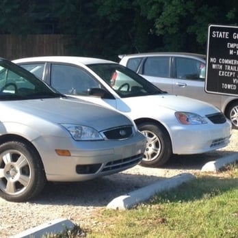 Trophy Brewing - Parking lot next to Trophy actually belongs to the apartment complex across the street. This sign is not for the lot. - Bars Near Me - Raleigh, North Carolina