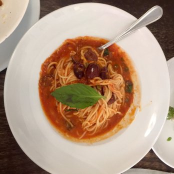 Juliana's - Pasta puttanesca with just the right kick - Pizza Near Me - Brooklyn, New York