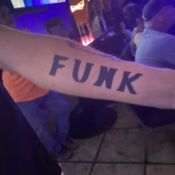 Mondays Pub - Jonathan funk was an Absolute rock star. - Diners Near Me - Helen, Georgia