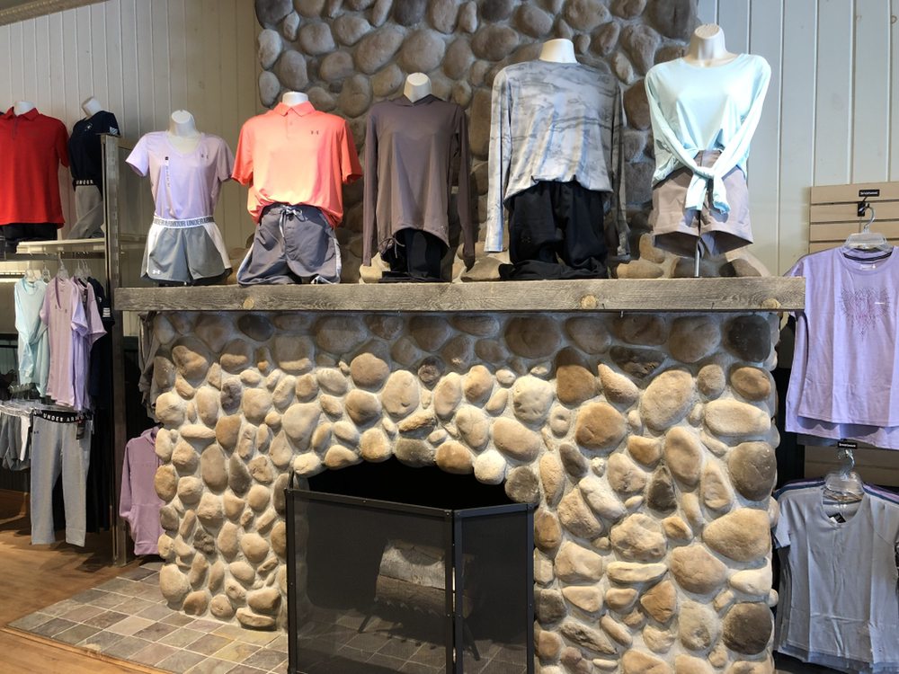 LYLE’S SHOES Updated October 2024 207 S Main Ave, Park Rapids