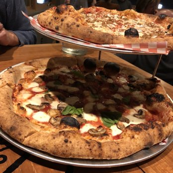 King Dough Indy - The destroyer (top) and margherita with mushrooms (bottom) pizzas - Pizza Near Me - Indianapolis, Indiana King Dough Indy - The destroyer (top) and margherita with mushrooms (bottom) pizzas - Pizza Near Me - Indianapolis, Indiana
