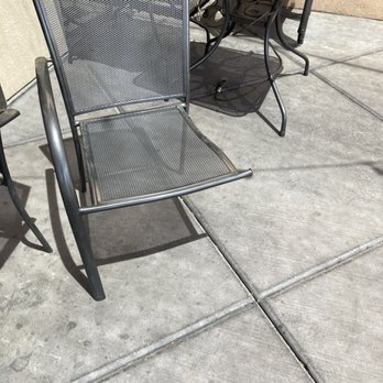 Burger 21 - Albuquerque - Chair completely broke - Burgers Near Me - Albuquerque, New Mexico