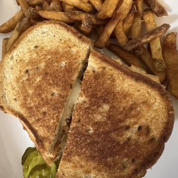 Rockland Cafe - Haddock Reuben - Seafood Near Me - Rockland, Maine Rockland Cafe - Haddock Reuben - Seafood Near Me - Rockland, Maine