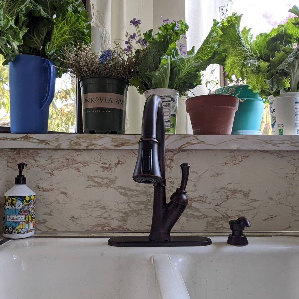 Slide of WhiteHouse 24 Hour Plumber