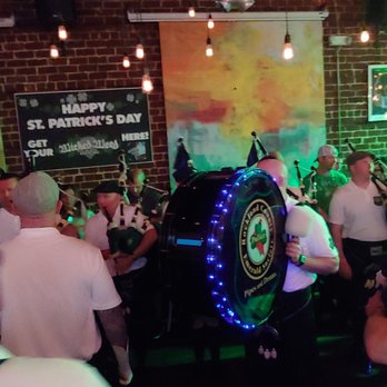Barrelhouse South - St Patty party - Sports Bars Near Me - Savannah, Georgia