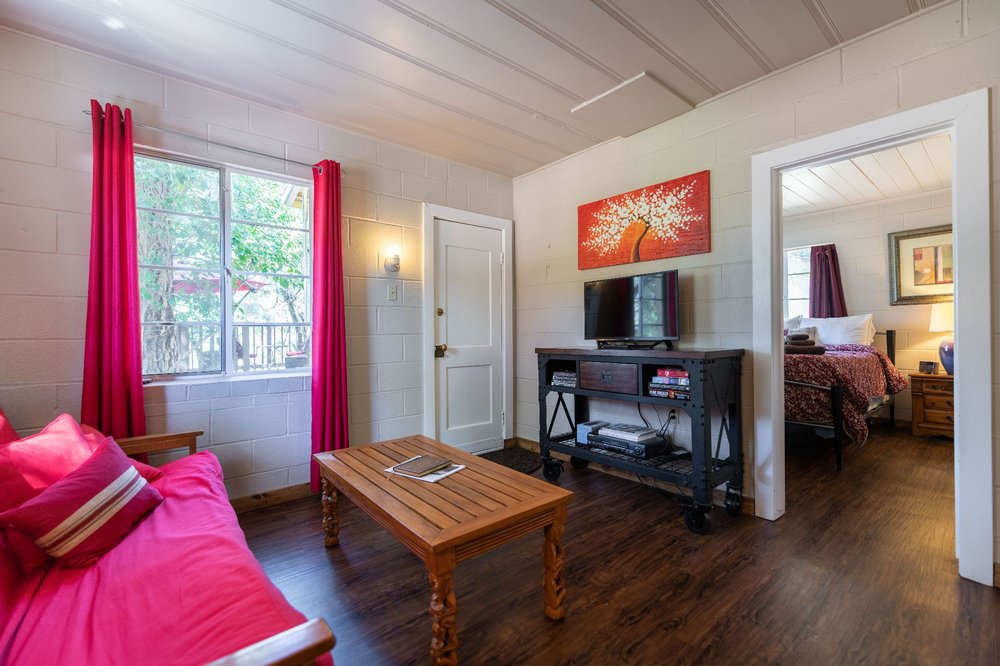 COLOMA COTTAGES 51 Photos & 17 Reviews 5941 New River Rd, Coloma