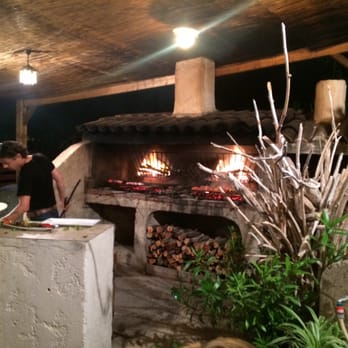 Chez Francis - Restaurants Near Me - Bonifacio, 2A