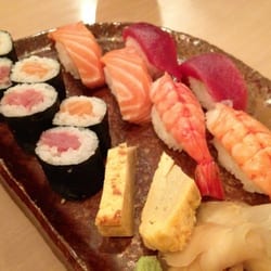 Momotaro - Sushi set Kushiro