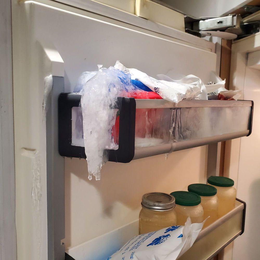 Second Life - This photo shows some of my ice buildup problem. - Appliances & Repair Near Me - Northridge, California Second Life - This photo shows some of my ice buildup problem. - Appliances & Repair Near Me - Northridge, California