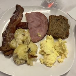 All you can eat brunch buffet on a rainy Sunday. Great eggs! All you can eat brunch buffet on a rainy Sunday. Great eggs!