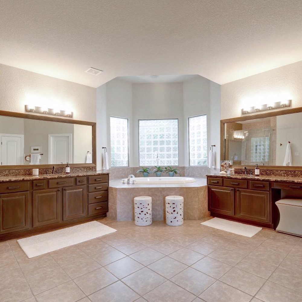 LESLIE CRIDER STANBERRY REALTORS 56 Photos 400 Hwy 290 W