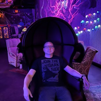 Cocktails & Screams - Cocktail Bars Near Me - Orlando, Florida