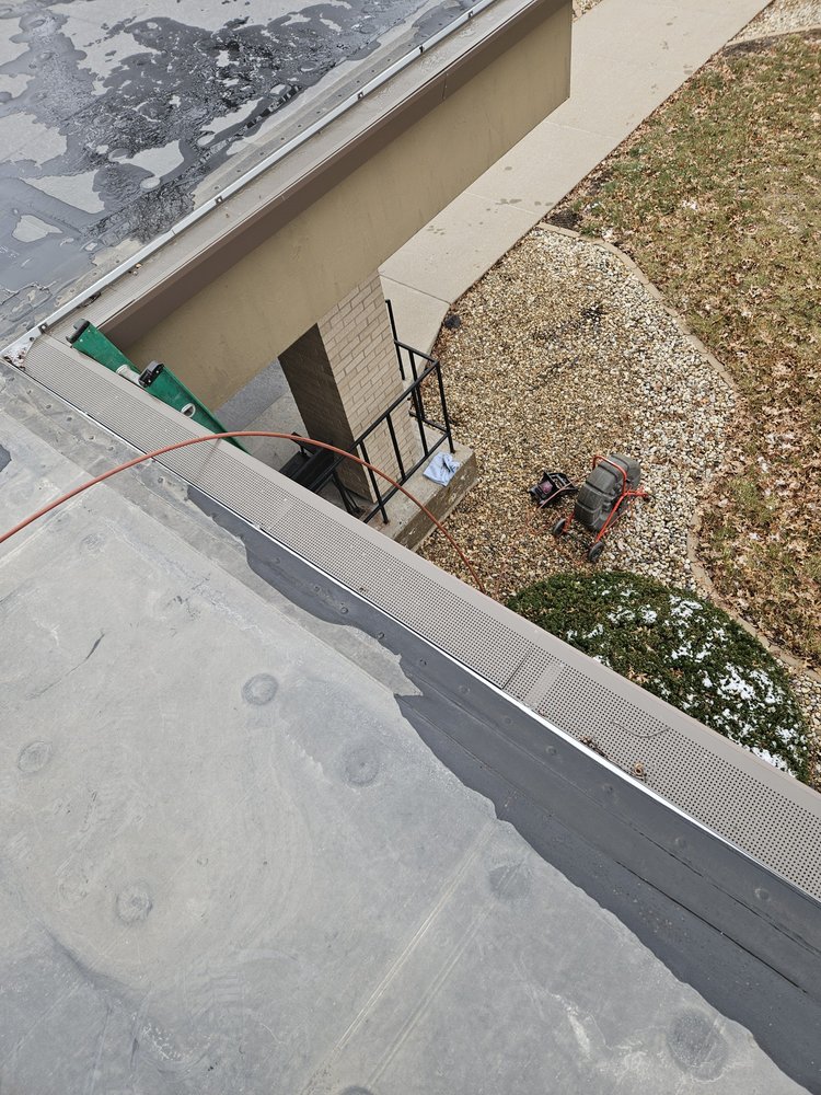 Slide of Drain Tainer