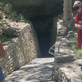 Natural Bridge Caverns - Cave entrance - Tours Near Me - San Antonio, Texas Natural Bridge Caverns - Cave entrance - Tours Near Me - San Antonio, Texas