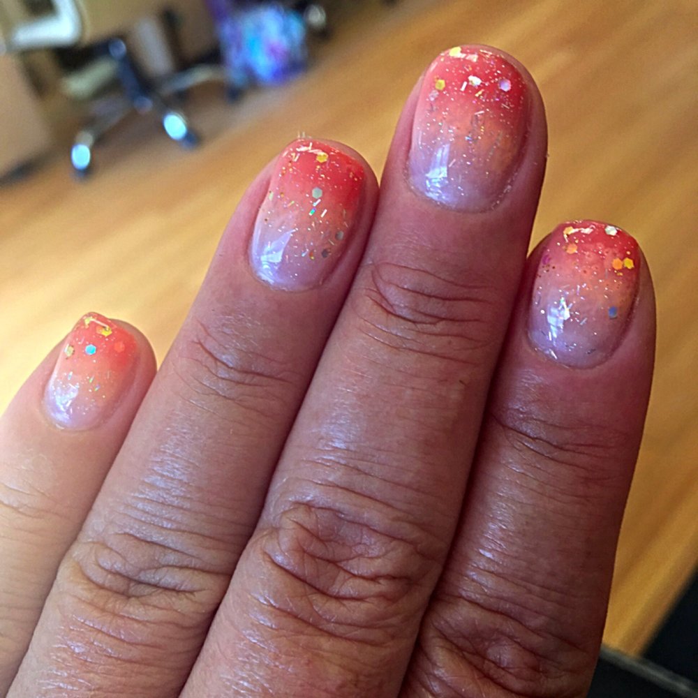 When your sparkle ombré nails are on point Thank you David! When your sparkle ombré nails are on point Thank you David!