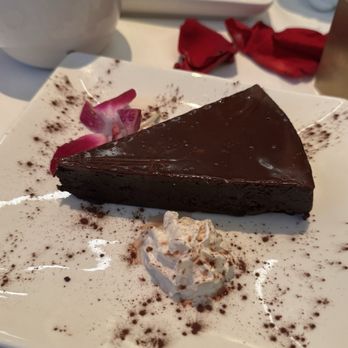 Perry's Steakhouse & Grille - Park District - Chocolate cake - Steakhouses Near Me - Dallas, Texas