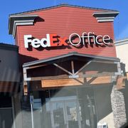 FedEx 店舗サイン 180s.jpg