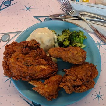 Flo's V8 Cafe - Cafes Near Me - Anaheim, California Flo's V8 Cafe - Cafes Near Me - Anaheim, California