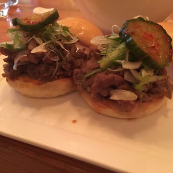 Danji - Beef sliders with cucumber kimchi - Korean Near Me - New York, New York Danji - Beef sliders with cucumber kimchi - Korean Near Me - New York, New York