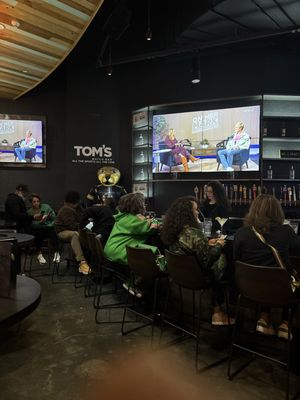 Tom's Watch Bar by null