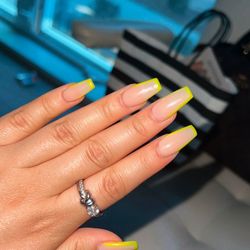 Sunny Island Nails & Spa - Nail