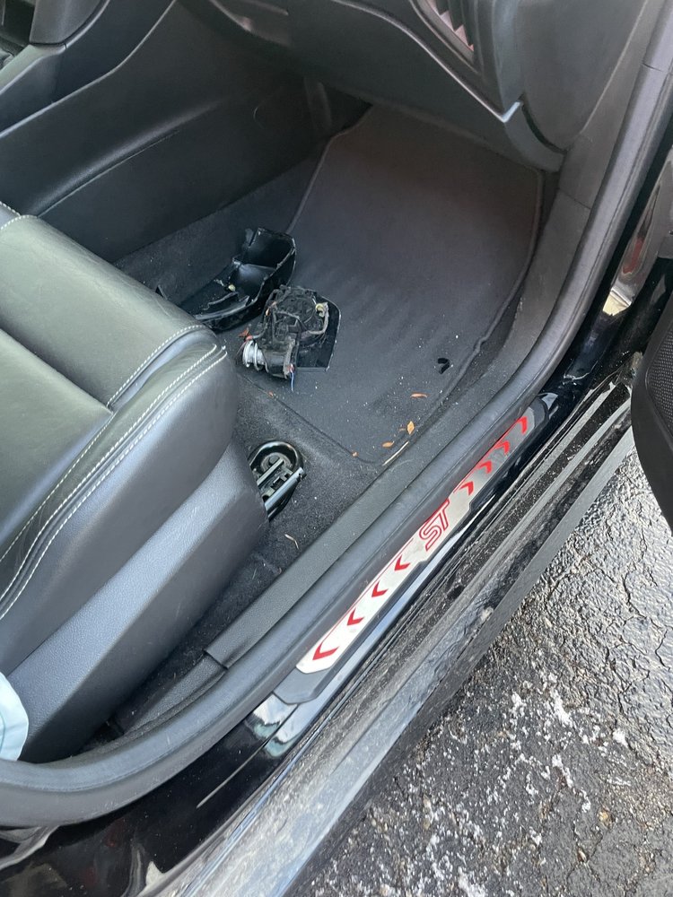 VARSITY LINCOLN COLLISION CENTER - Updated June 2025 - 13 Photos & 19