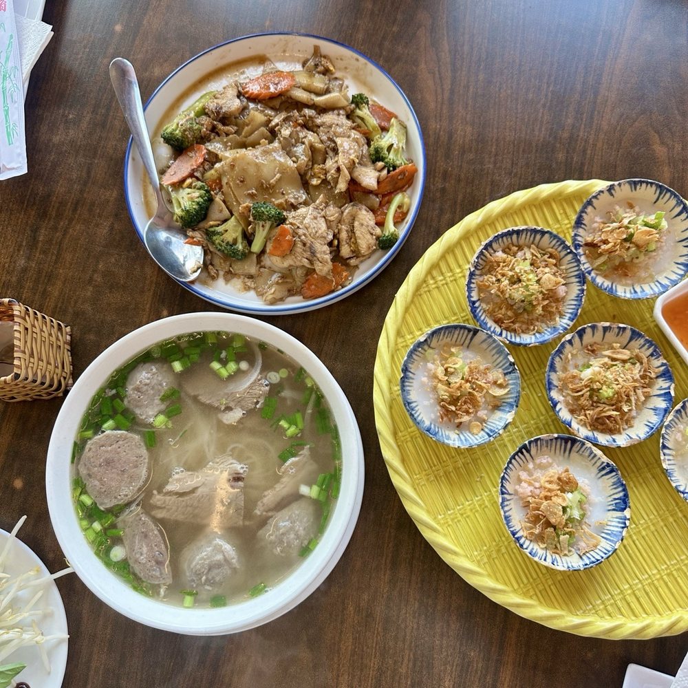 Bun & Oc Everett - Vietnamese Near Me - Everett, Washington