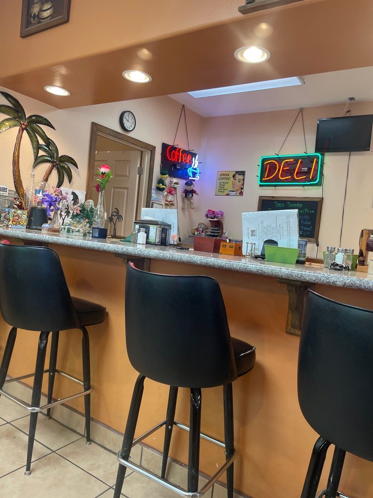 COOL WATER CAFE Updated May 2024 16 Photos & 15 Reviews 17653 US