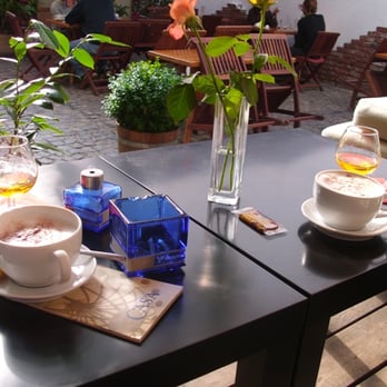Casa Bielefeld - Stilleben im Hinterhof. - Cafes Near Me - Bielefeld, NW Casa Bielefeld - Stilleben im Hinterhof. - Cafes Near Me - Bielefeld, NW