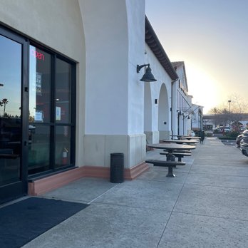 The Hitch Burger Grill - Upland - Outdoor seating - Breakfast & Brunch Near Me - Upland, California The Hitch Burger Grill - Upland - Outdoor seating - Breakfast & Brunch Near Me - Upland, California