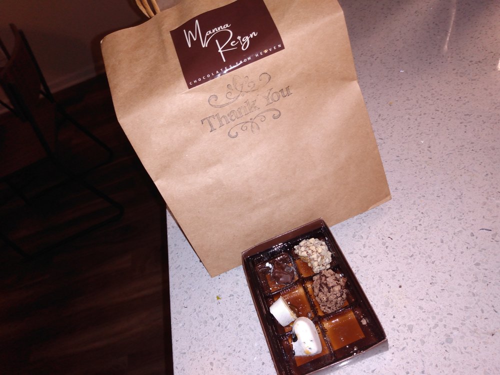 Manna Reign Chocolates Logo