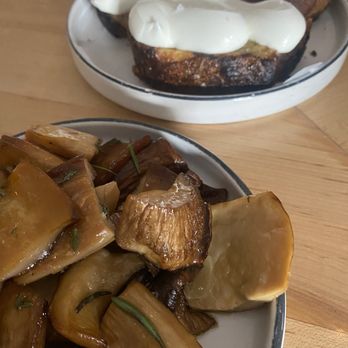 Misi - Ricotta toast with mushrooms - Italian Near Me - Brooklyn, New York