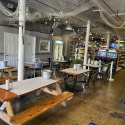 Sauce & Toss Convenience - Changed the place more of a Take out area