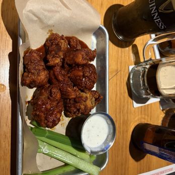 Twin Peaks - Sports Bars Near Me - Knoxville, Tennessee Twin Peaks - Sports Bars Near Me - Knoxville, Tennessee