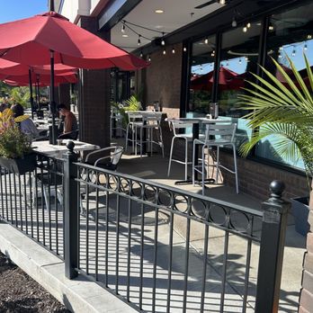 Billy G's - Patio seating - Breakfast & Brunch Near Me - Chesterfield, Missouri Billy G's - Patio seating - Breakfast & Brunch Near Me - Chesterfield, Missouri