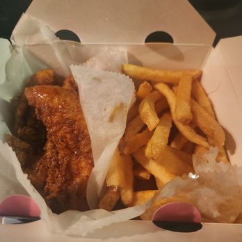 Bàng Bàng Chicken - Wings and fries - Chicken Wings Near Me - St. Peters, Missouri Bàng Bàng Chicken - Wings and fries - Chicken Wings Near Me - St. Peters, Missouri