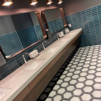 State Farm Arena - Bathroom (floor seat bathroom) - Stadiums & Arenas Near Me - Atlanta, Georgia State Farm Arena - Bathroom (floor seat bathroom) - Stadiums & Arenas Near Me - Atlanta, Georgia