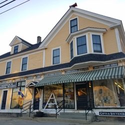 Fadden's General Store - Outside