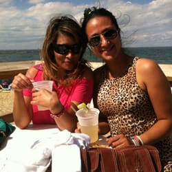 Meschutt Beach Hut - Great day with my good friend !