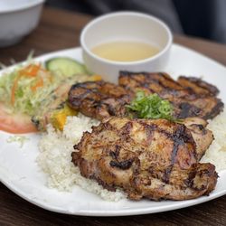 Pho Anh Vu - Grilled Chicken & Pork with Steamed Egg on Broken Rice