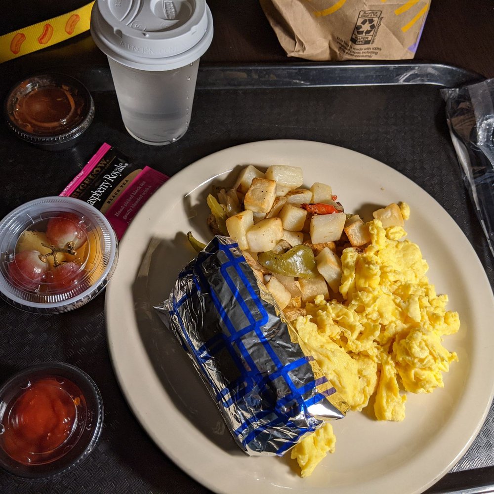 Oxford Suites Boise - Breakfast offerings - Hotels Near Me - Boise, Idaho