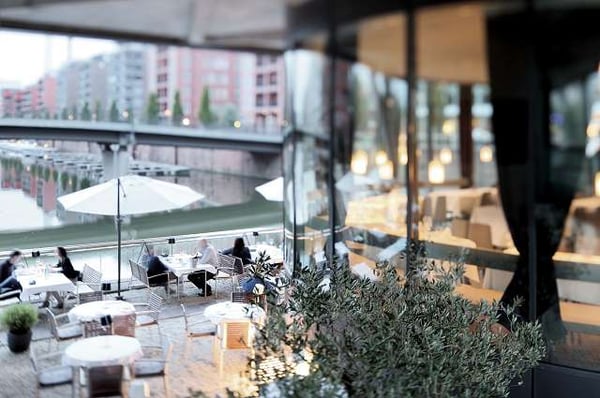 frankfurter botschaft by null